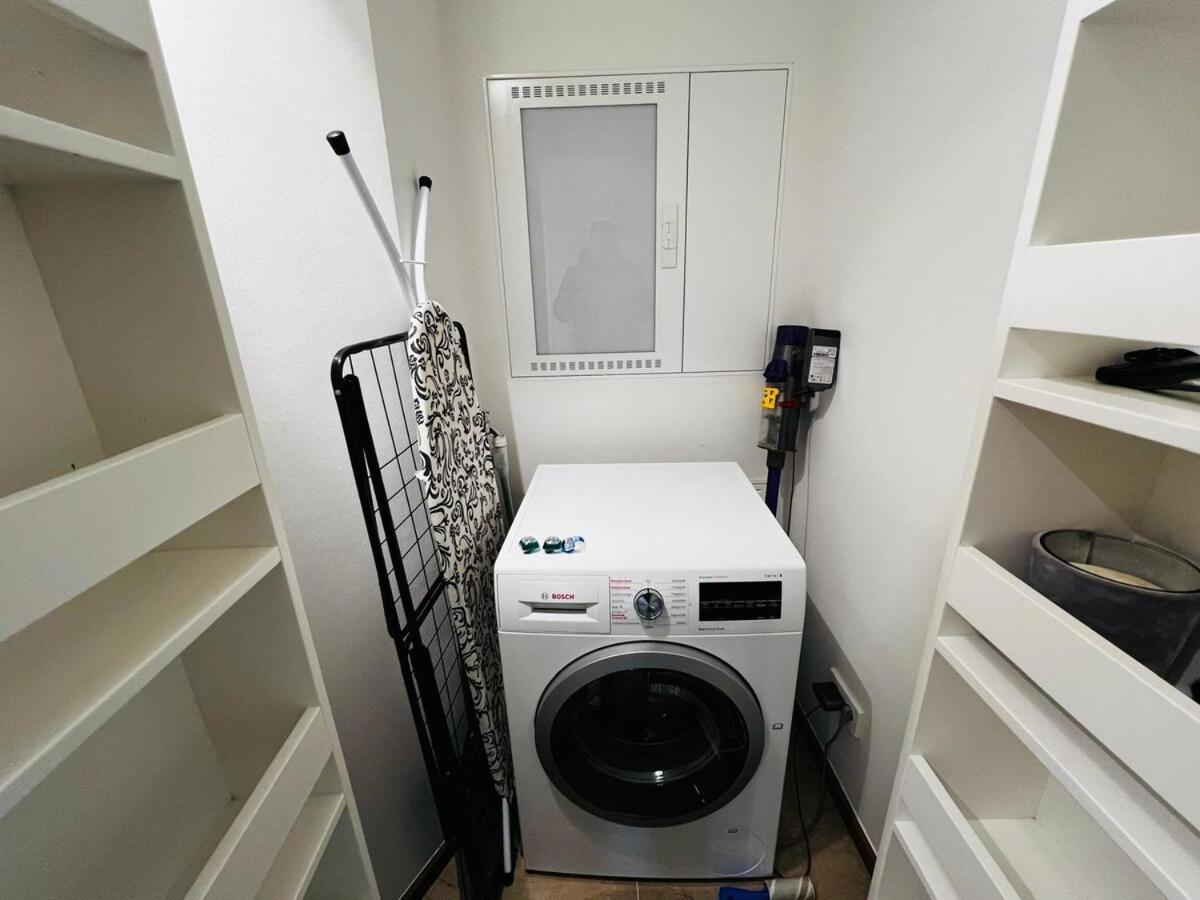 Charming 1 Bedroom With Balcon And Parking